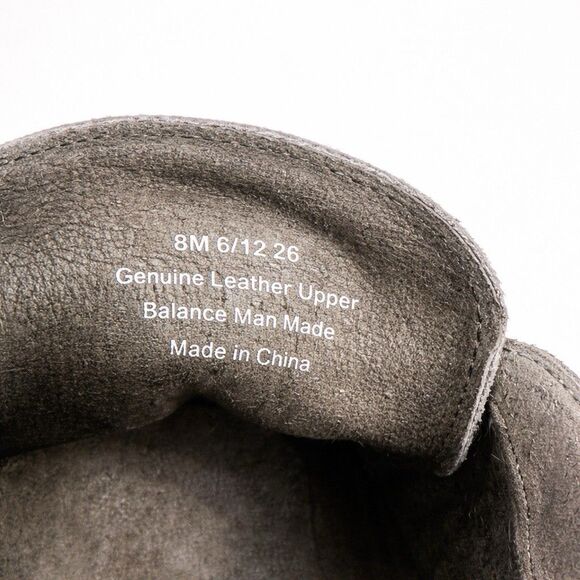 Banana Republic Mens 8M Taupe Suede Chukka Boots Lace Up Desert Shoes main image 2